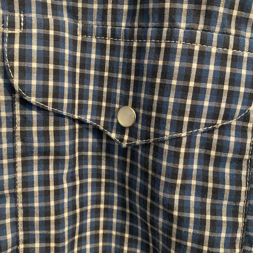 Men’s button up short sleeve shirt - Picture 3 of 5